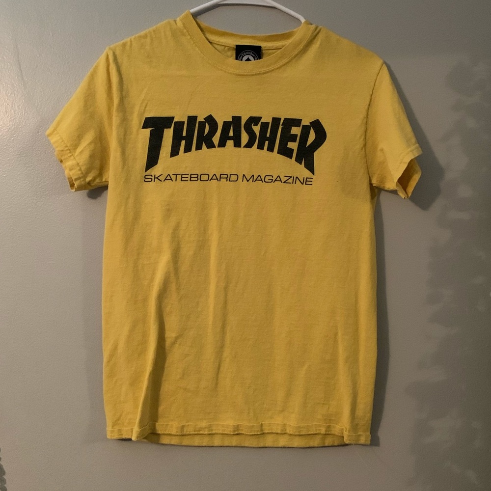 yellow thrasher tee